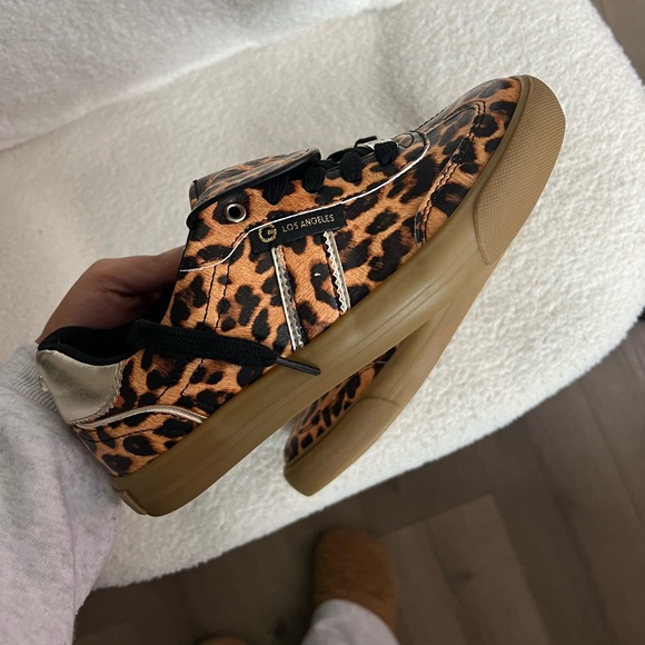NWOB G by Guess Leopard Pint Leather Sneakers! ✨🐆 - Picture 6 of 10